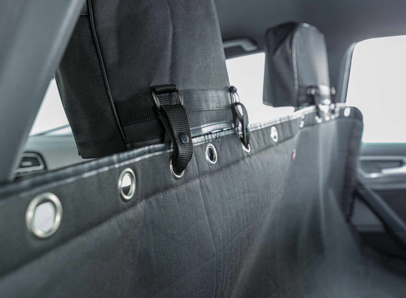 Couverture p.siège 1.45x1.60m Nylon Couverture p.siège 1.45x1.60m Nylon