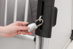 Alternative view of Aluminium box Crochet métal pour attacher un caden, 5 × 8 ×