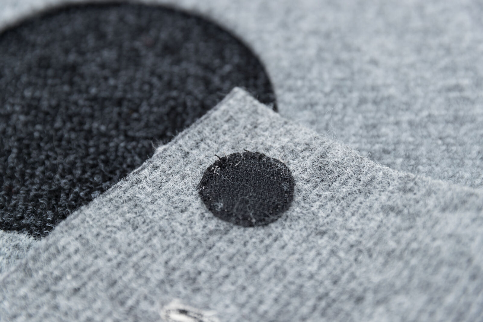 Cat Activity Adventure Carpet, en polyester/TPR, 99×99cm Cat Activity Adventure Carpet, en polyester/TPR, 99×99cm