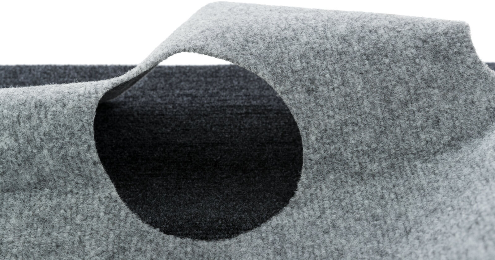 Cat Activity Adventure Carpet, en polyester/TPR, 99×99cm Cat Activity Adventure Carpet, en polyester/TPR, 99×99cm