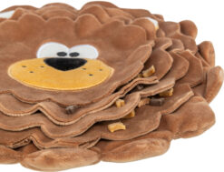 Alternative view of Snack lion, peluche, recyclé, ø 26cm