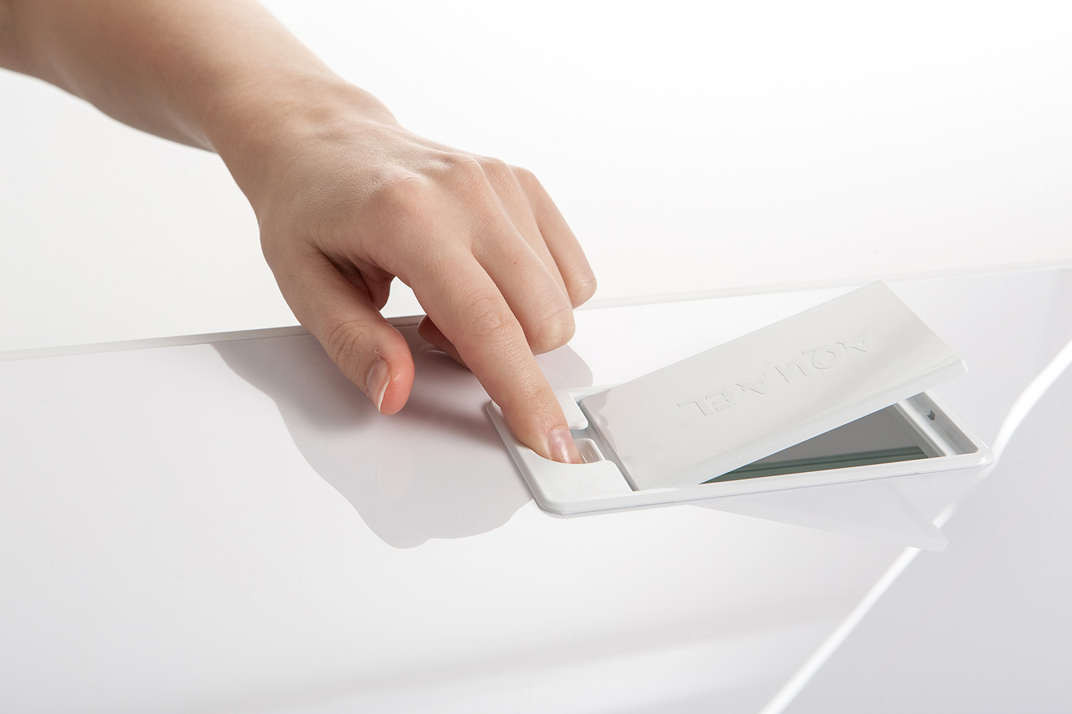 AQUARIUM SET OPTI SET BLANC 2.0 81x6x51cm,125l AQUARIUM SET OPTI SET BLANC 2.0 81x6x51cm,125l